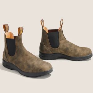 BLUNDSTONE WOMEN'S ALL-TERRAIN CHELSEA BOOTS - RUSTIC BROWN.